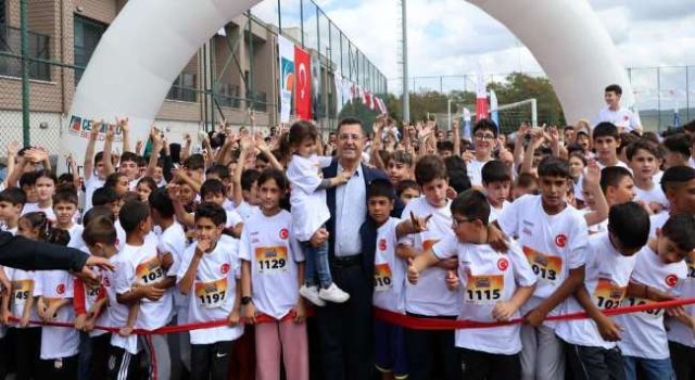 Minikler Çekmeköy’de Yarıştı