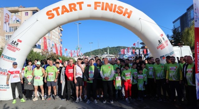 Çekmeköy’de Cumhuriyet’in 102. Yılına Koştular