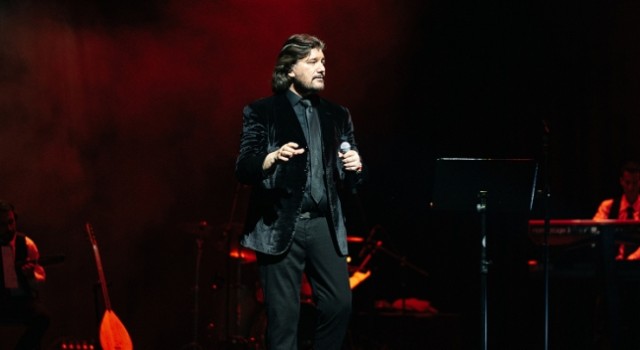 Ahmet Şafak'tan Bakü'de Tarihi Konser