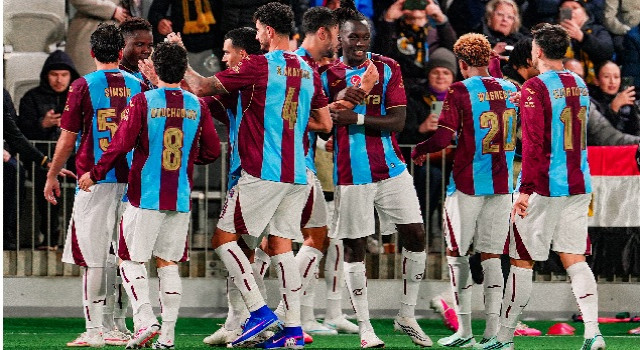 Futbolda Beşiktaş ve Trabzonspor Yüzümüzü Güldürdü