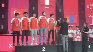 E-Spor Dünya Finallerinde Gümüş Madalya