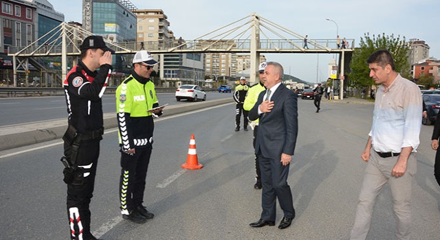 Çekmeköy’de Trafik Denetimlerine Kaymakam Resul Çelik de Katıldı