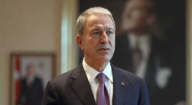 Hulusi Akar Silah Arkadaşlarımıza ve Gençlerimize Hayırlı Olsun