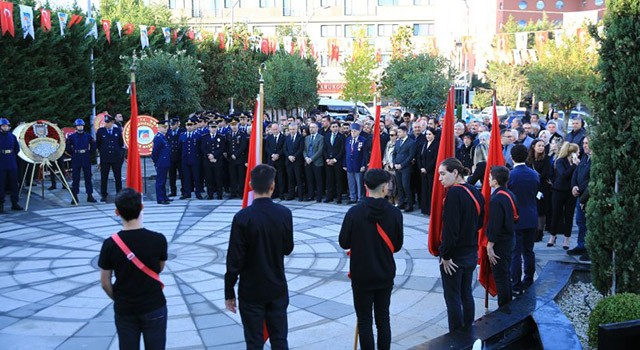 Gazi Mustafa Kemal Atatürk Saygıyla Anıldı