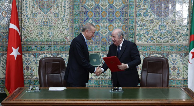 Türkiye ve Cezayir Asırlara Sâri Dostluk ve Kardeşlik Bağlarına Sahiptir