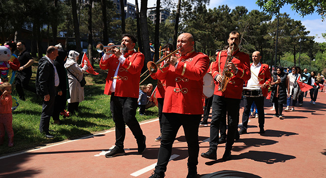 23 Nisan Çocuk Şenliği’ne Bandolu Davet