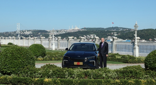 Cumhurbaşkanı Erdoğan, Togg'un Yeni Modeli T10f'yi Test Etti