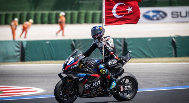 Toprak Razgatlıoğlu 3. Kez Dünya Şampiyonu