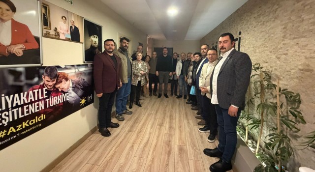 İYİ Parti Çekmeköy Basın Gününü Kutladı