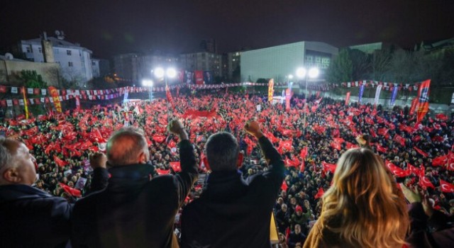 Özgür Özel Çekmeköy’de Miting Yaptı