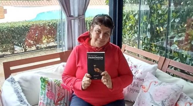 Aysel Akar Parkinson ile Mücadelesini Yazdı