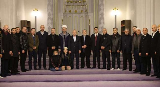 Başkan Çerkez Bayramda Çekmeköylüler İle Buluştu