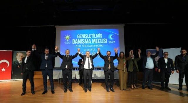 Ataşehir’de Chp’li 6 Meclis Üyesi Ak Parti’ye Katıldı