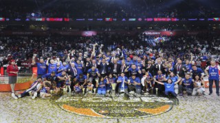 Anadolu Efes Euroleague’de 2021-22 Sezonu Şampiyon Oldu