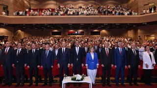 Bakan Özer, İstanbul’daki Okul Müdürleri ile Bir Araya Geldi