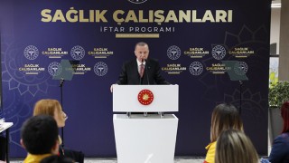 Cumhurbaşkanı Erdoğan, Sağlık Çalışanlarıyla İftar Yaptı