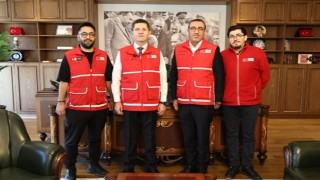 Orhan Çerkez Ve Eşinden Gazze’ye Destek