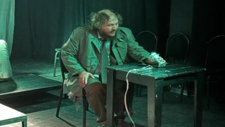 Ödüllü Tiyatro Oyunu “Deli” Çekmeköy'de Sahne Aldı